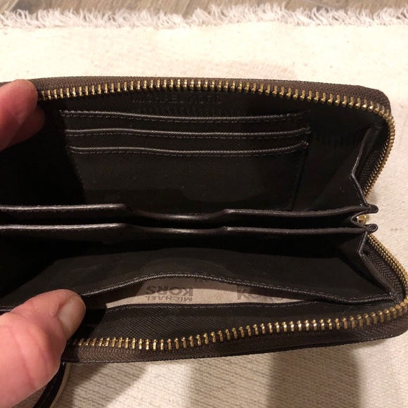 🛑SOLD Authentic Michael Kors monogram canvas - Picture 3 of 4